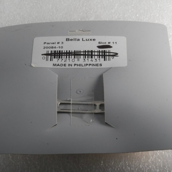 Bella Luxe Wooden Hair Barrette Rectangle Striped New on Card Silver Clip - Picture 3 of 5